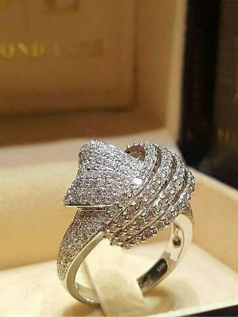 NWT Silver Women's Fashion Ring Size 8